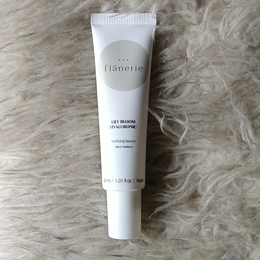 flanerie Lily Bloom Hyaluronic Vivifying Facial Serum 30ml